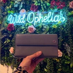 Gray Leather Gucci Wallet